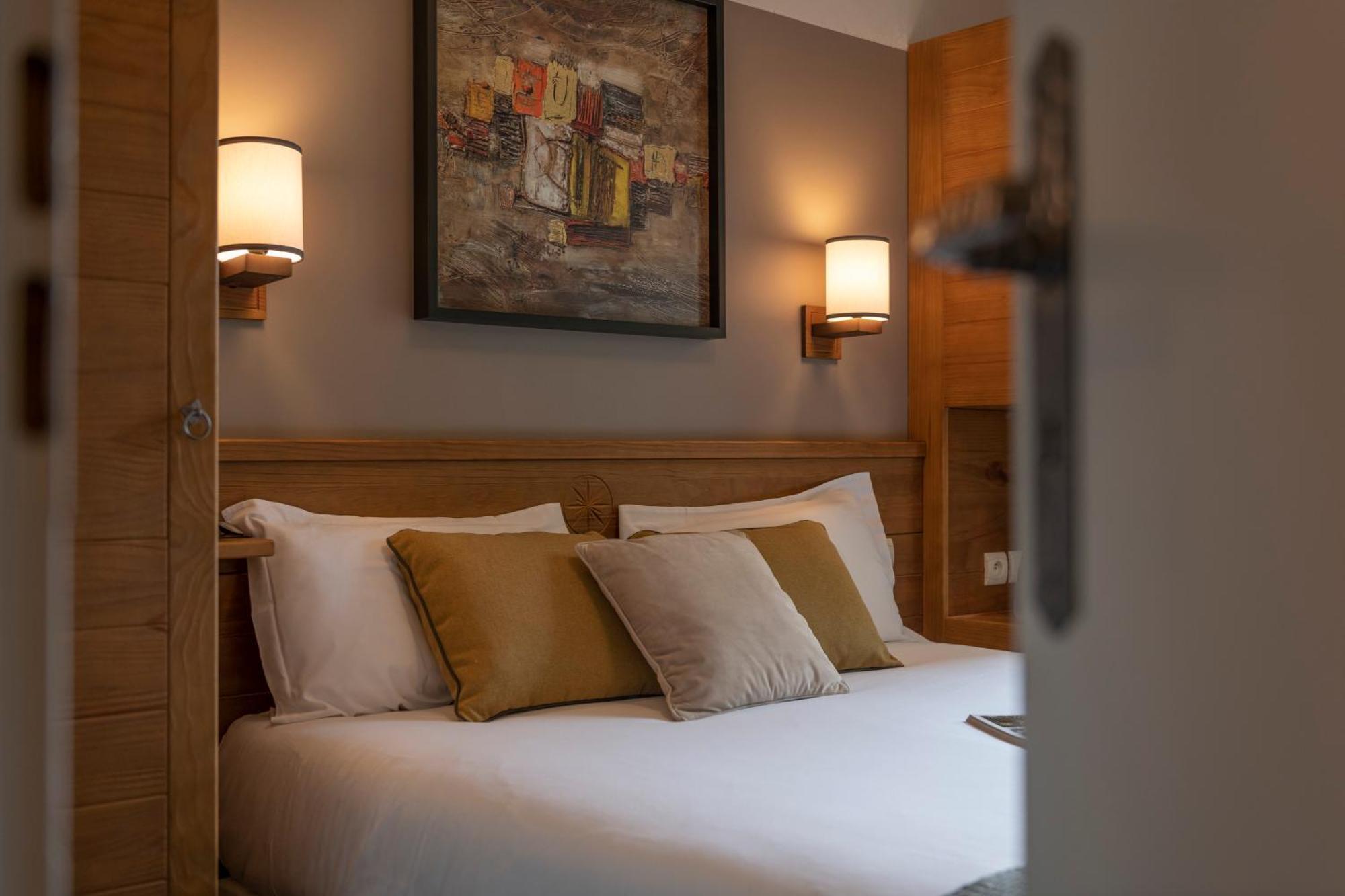 Aparthotel Pierre & Premium Les Terrasses D'eos 5*