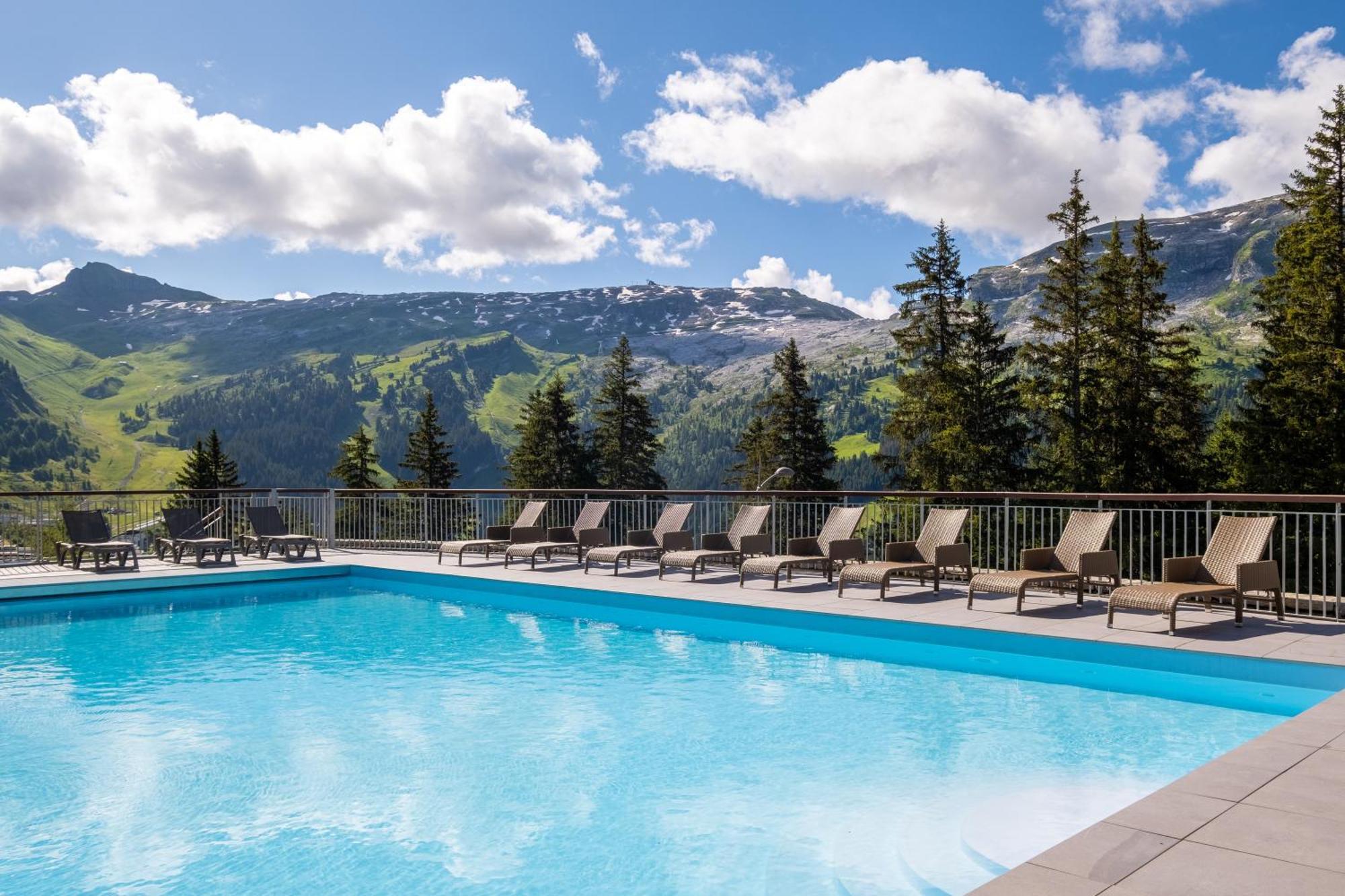Pierre & Premium Les Terrasses D'eos Aparthotel 5*